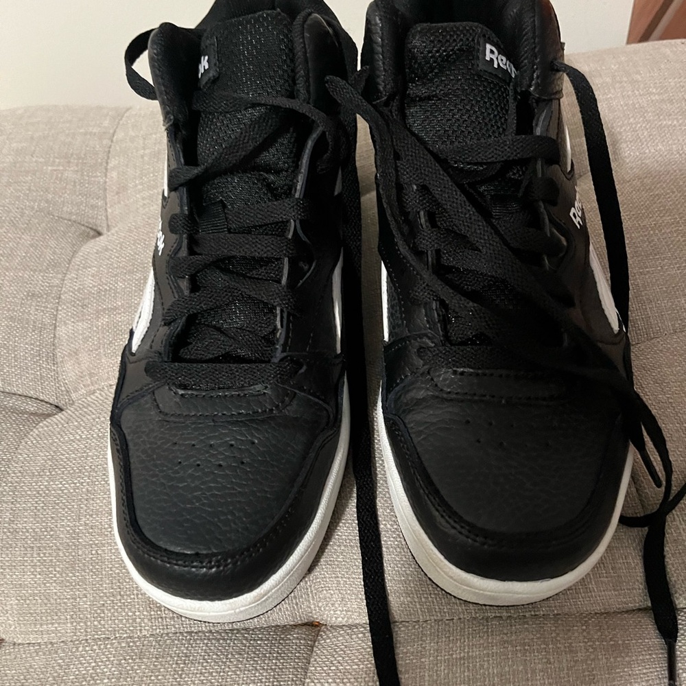 Reebok Men's Black and White Sneakers